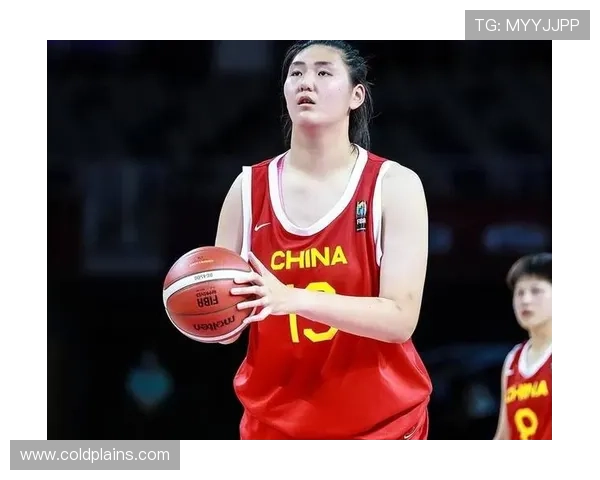 女篮热身赛名单 张子宇王思雨